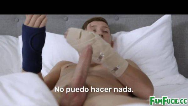 Natalie Porkman begs for help and sucks her stepbro's dick - Spanish porno - sexu.com on poweredporn.com