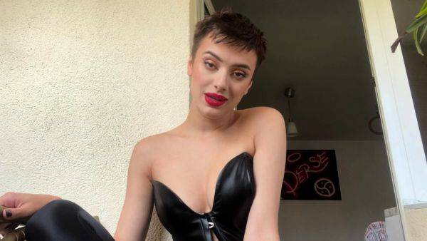 Lady Perse – I will get fun when you are locked in - drtuber.com on poweredporn.com