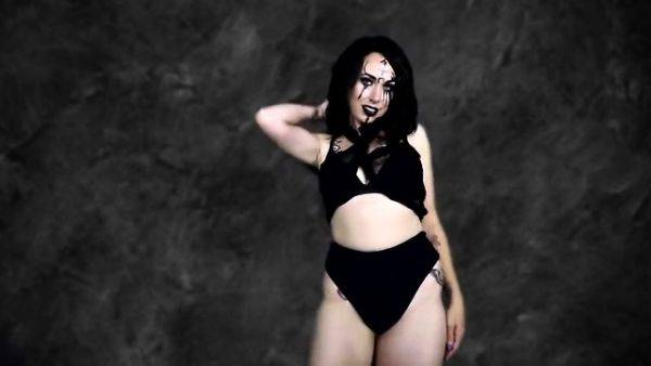 Kendall Olsen - Bow To Your God - drtuber.com on poweredporn.com