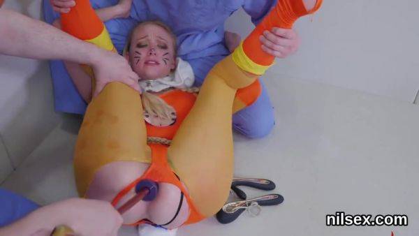 Mad Doll Comes For Strange Anal Therapy - videomanysex.com on poweredporn.com