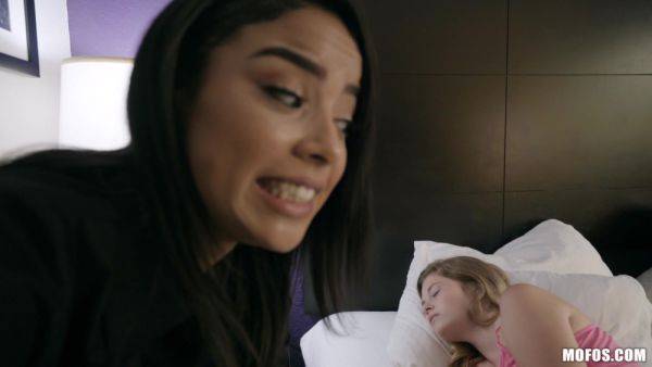 Maya Bijou seduced her friend’s boyfriend - xhand.com on poweredporn.com