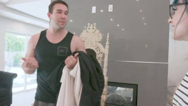 Sexy teens team up to suck a huge cock - upornia.com on poweredporn.com