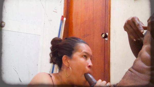 Throat-o-matic Hover Power Vac - hclips.com on poweredporn.com