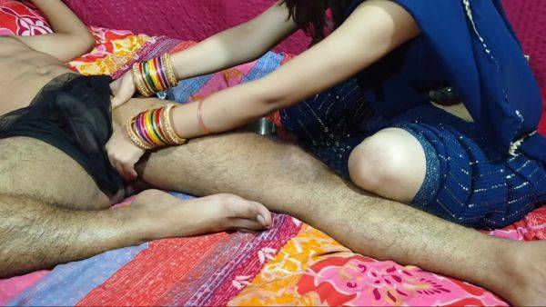 Pith Dabane Ke Bahane Sasurji Ne Apne Bete Ki Patni Ke Sath Kia Kand ( Hindi Audio ) - desi-porntube.com - India on poweredporn.com