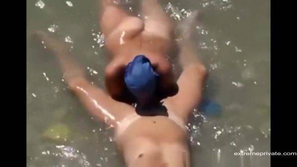 Mom Caught Sucking A Dick In The Surf - hclips.com on poweredporn.com