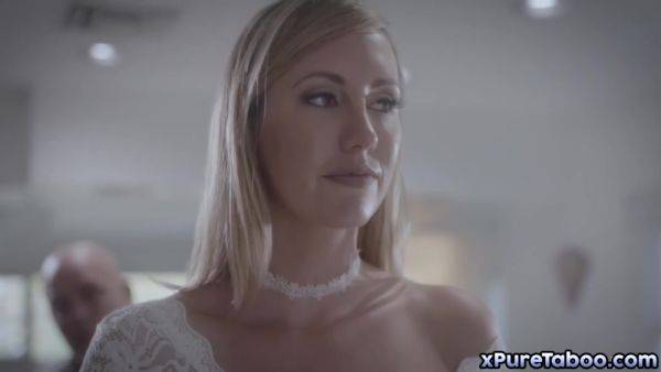 Brett Rossi In Boss Fucks His Hot Secretary At His Office - videohdzog.com on poweredporn.com