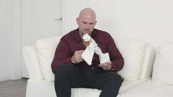 Tiny angel gets fucked on christmas - txxx.com on poweredporn.com