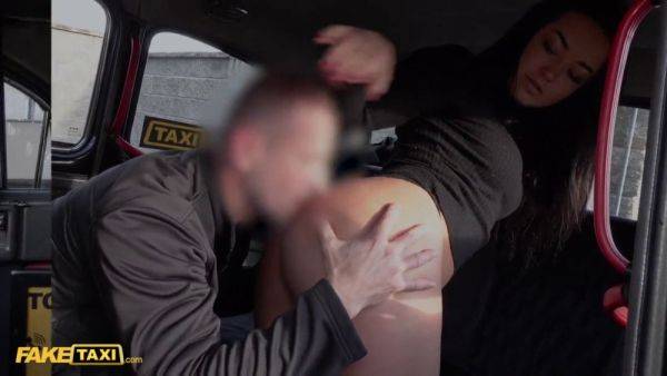 Sofia The Bum gives a wild VIP dance & gets her tight asshole drilled - sexu.com on poweredporn.com