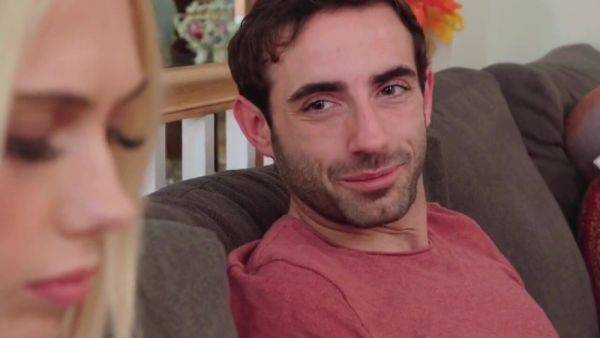 Getting our pilgrim pussies pounded by step bro s11:e12 - upornia.com on poweredporn.com