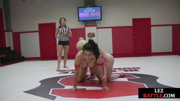 Wrestling busty dyke strapon fucks loser in ass after fight - hotmovs.com on poweredporn.com