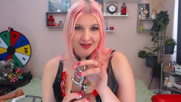 Blow Job Tease For Locked Cock - hclips.com on poweredporn.com