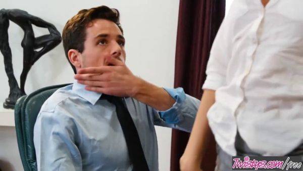 Aaliyah Love, Tyler Nixon & Sydney Cole in a wild online therapy session with a big cock twist - sexu.com on poweredporn.com