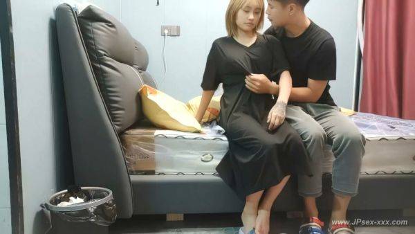 Chinese man fucking callgirl in hotel.446 - hclips.com - China on poweredporn.com