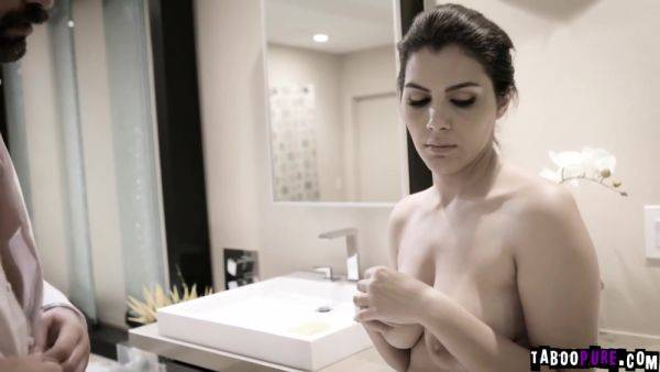 Fucks Valentina Nappis - Charles Dera - videomanysex.com on poweredporn.com