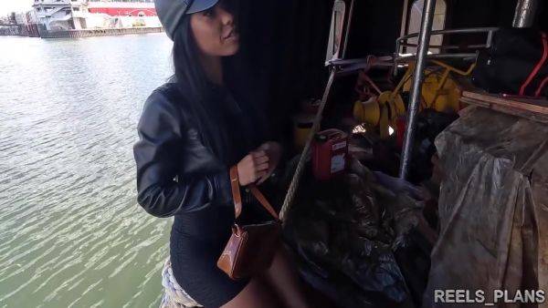 An Italian With An Athletic Body Cheats On Her Boyfriend And Gets Fucked Publicly On A Boat In Anal By 2 Strangers !! - hotmovs.com - Italy on poweredporn.com