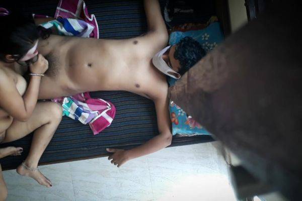 Indian Husband Captured Intimate Scene With Wife - hclips.com - India on poweredporn.com