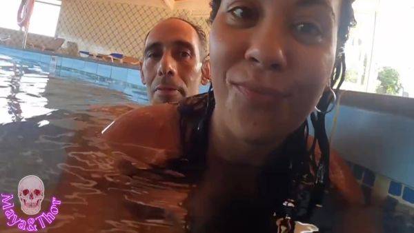 Tetona Amateur Was Too Hot To Be Fucked In The Pool - hclips.com on poweredporn.com