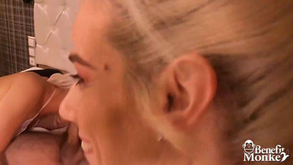 Nesty Amy And Silvia Take Turns Sucking A Cock - hotmovs.com on poweredporn.com