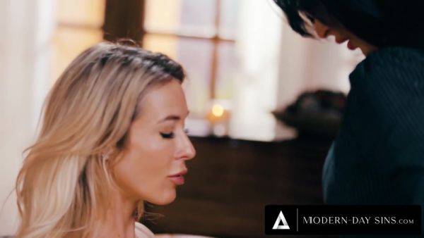 MODERN-DAY SINS - Aiden Ashley Moves On With INTENSE SEX & SQUIRTING With Dirty Therapist Lily Lane - hotmovs.com on poweredporn.com