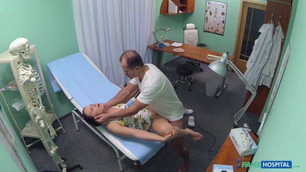 Shara Jones In 2 - Fkehospital - hclips.com on poweredporn.com