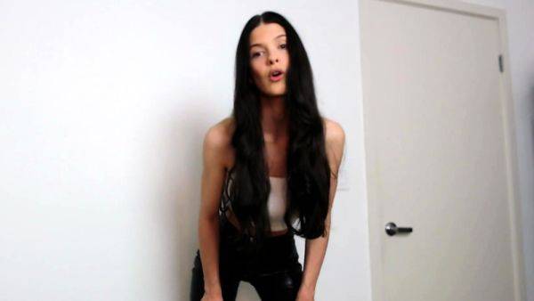 XoXoLexii – Spoiled body - drtuber.com on poweredporn.com