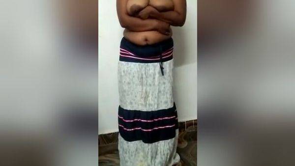 Indian Tamil Sexy Girl And Massage - desi-porntube.com - India on poweredporn.com