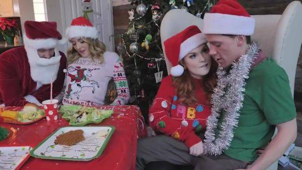 Hardcore family fucks for christmas - txxx.com on poweredporn.com