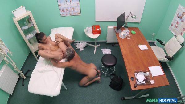 Heather Vahn - Fkehospital - videomanysex.com on poweredporn.com