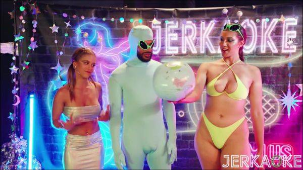 Space Babes And Jessie Ponys Wild Sex With Bella Roland - videomanysex.com on poweredporn.com