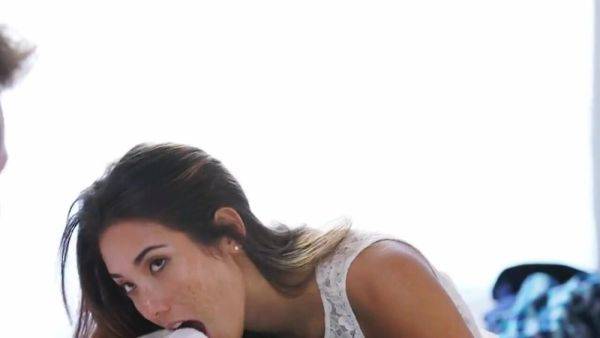 Old girls do it better - txxx.com on poweredporn.com