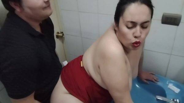Masdratra Fucks With Her Sons Friend In The Bathroom In The Middle Of The Party - hclips.com - Usa on poweredporn.com