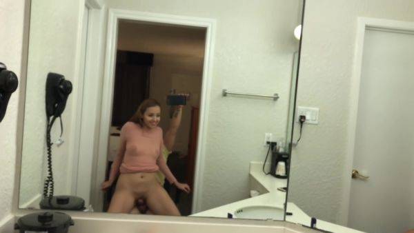 Gf Giving Me A Sexy Lap Dance Before Going To Dinner - hclips.com on poweredporn.com