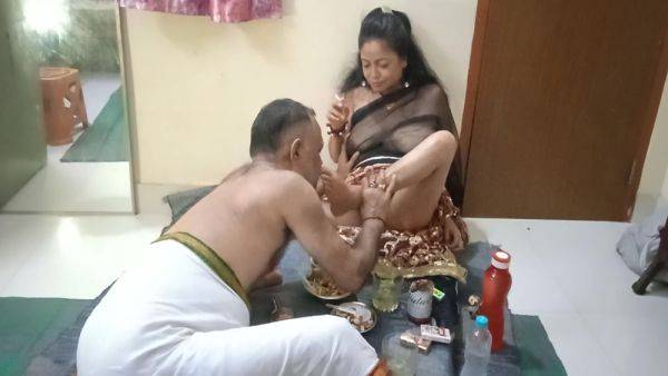 Sasur Nay Ghar Par Akalay Pakar Bhul Kay Sath Garma Garam Alcohol Pikar Cigarette Smoking Hot Noobs Clit Nippal Hot For Play - voyeurhit.com on poweredporn.com