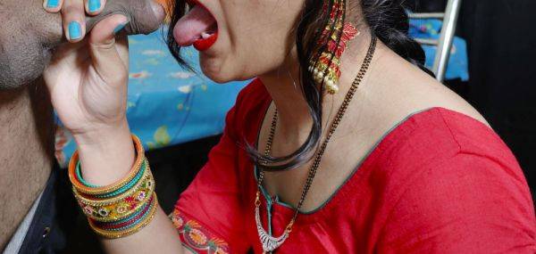 Patni ki pehli baar gaand maari ki uski cheenkhe or gaaliya nikal gyi or pati galiya enjoy krta rha - inxxx.com - India on poweredporn.com