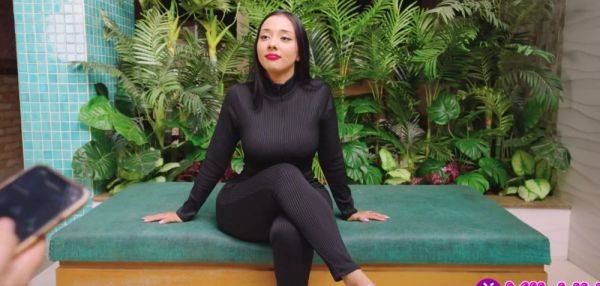 Beautiful big ass Brazilian attends a job interview but her boss turned out to be a pervert. - inxxx.com - Brazil on poweredporn.com