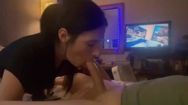 Amazingly Focused Blowjob You Gotta See!!! - upornia.com on poweredporn.com