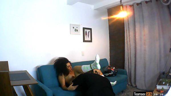 Le Abri Puerta Al Domiciliario Estando Desnuda Y Hago Que Me Coma La Vagina Creamy Pussy - hclips.com on poweredporn.com