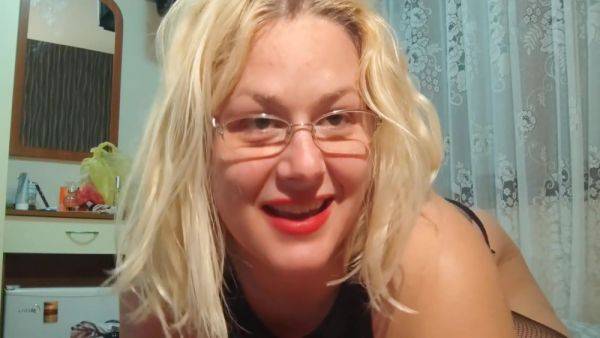 Step Mom Joi And Dirty Talk For Step Son Nino - hclips.com on poweredporn.com