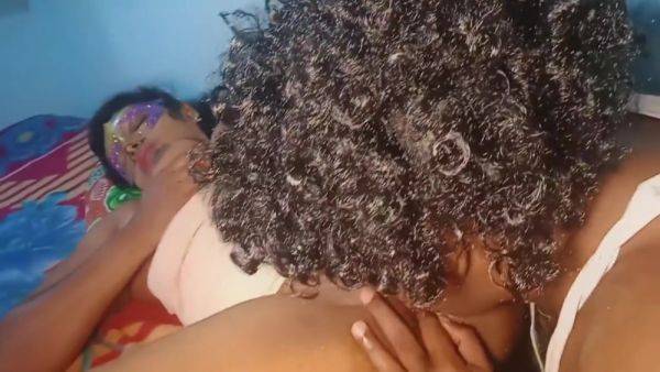 Indian Aunty Pussy Licking - hotmovs.com - India on poweredporn.com