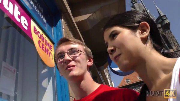 Madelina Dee's BF picked up & fucked in POV like a pro - sexu.com - Czech Republic on poweredporn.com