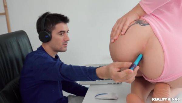 Meet N Fuck - Angie Lynx And Jordi El Nino - upornia.com on poweredporn.com