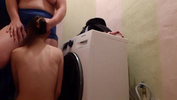 I Mouth Fuck My Neighbor In The Kitchen While Her Boyfriend Went To The Store Girls 5 Min - hclips.com on poweredporn.com