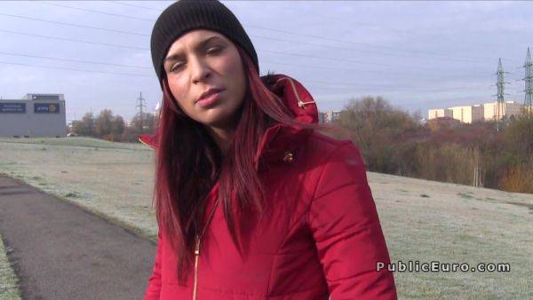 Redhead Euro Amateur Babe Bangs In Car - hclips.com on poweredporn.com