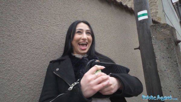 Didi Zerati's enormous natural tits get a POV fuck in public - sexu.com - France on poweredporn.com