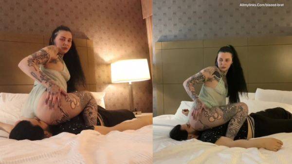 Buttdrops For Bedtime - hclips.com on poweredporn.com