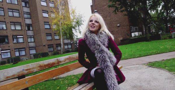 Alluring blonde picked up for a nice casting cam fuck for cash - alphaporno.com on poweredporn.com