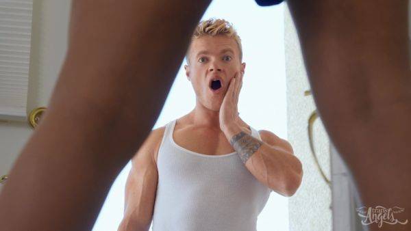 Interracial with Ebony Tranny: Horny Wife Gets Her Fix - Pax Perry - xhand.com on poweredporn.com