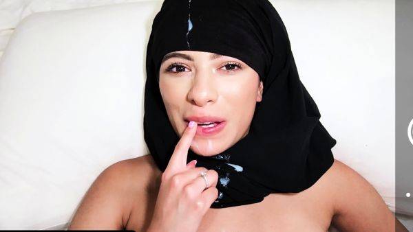 What a Hijab Can t Hide by Hijab Hookup - drtuber.com on poweredporn.com