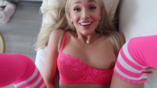 Stalker Sex - Gwen Gwiz - hclips.com on poweredporn.com