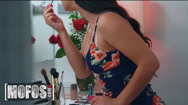 Alina Lopez gets her natural tits glazed after getting her clothes ripped off in this steamy Mofos scene - sexu.com on poweredporn.com